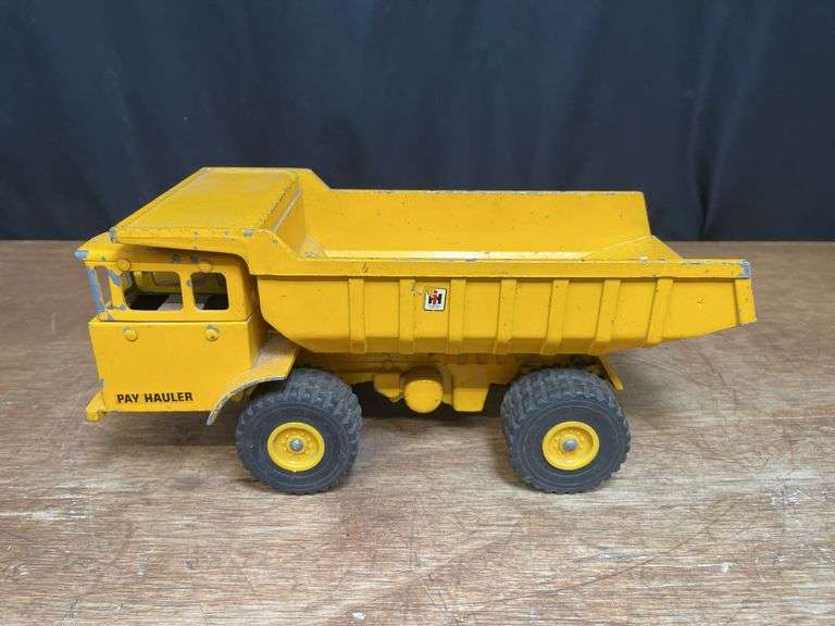 1/25 IH Payhauer Truck Ertl