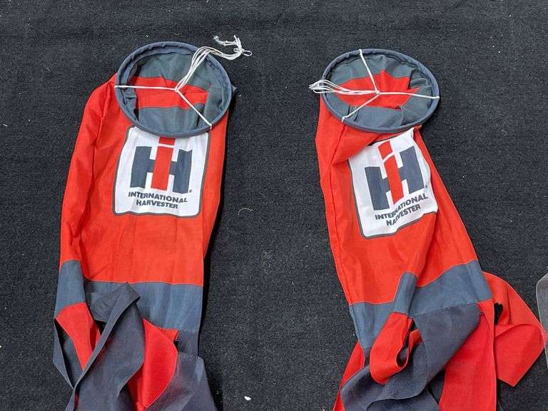 (3) IH Windsocks + Decoration