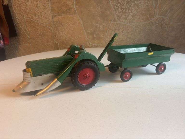 (2) 1/16 Oliver 77 with Mounted Picker and Wagon Slik image