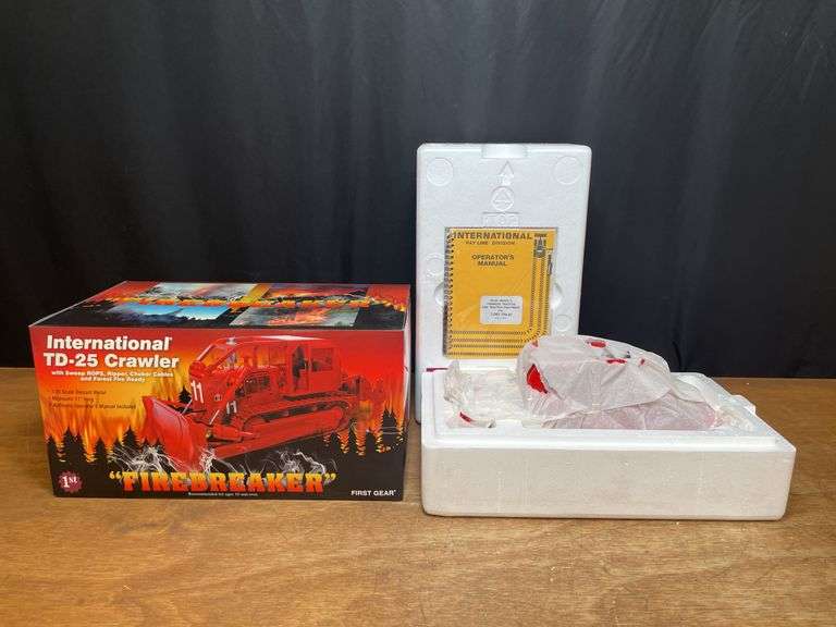 1/25 IH TD-25 Crawler Firebreaker NIB 1st Gear