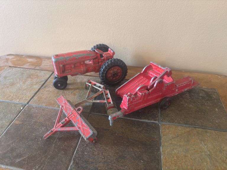 1/16 Oliver Baler and Hubley Tractor and implements image
