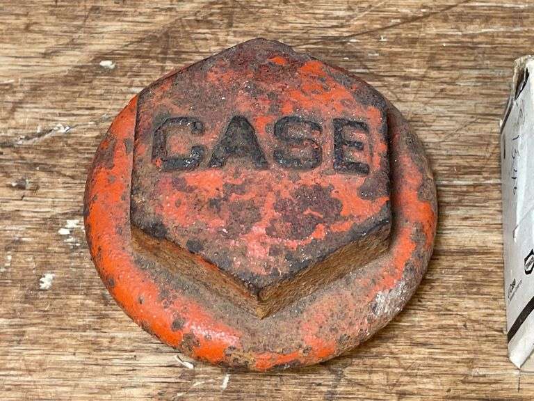 (2) Case Axle Cap + Switch