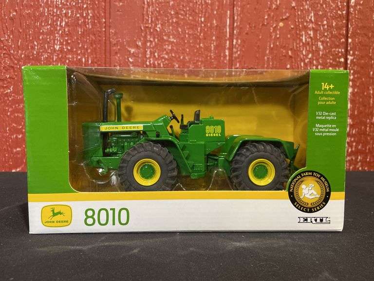 1/32 John Deere 8010 2018 NFTM NIB Ertl image