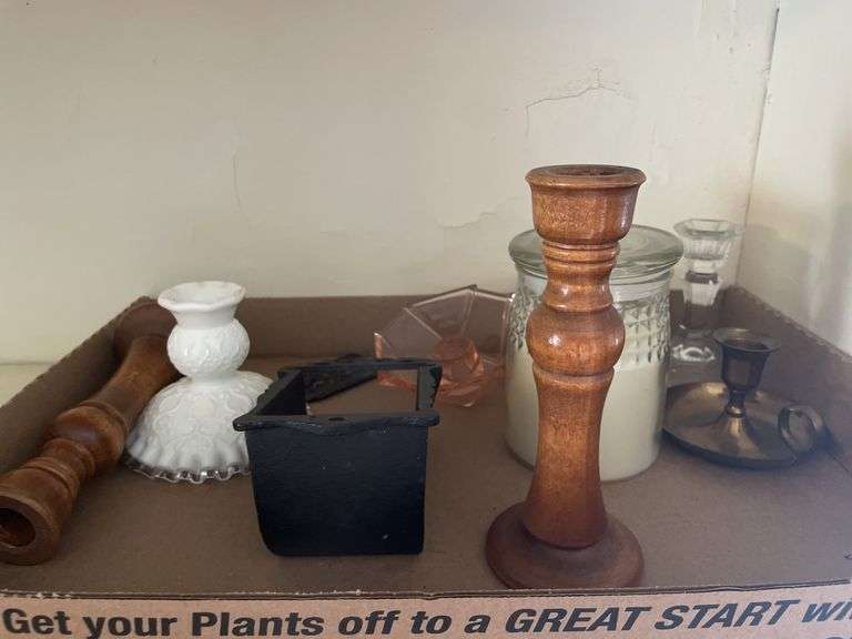 (3) Flats of Assorted Decor