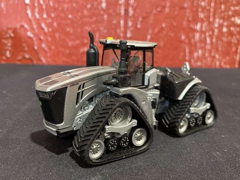 1/64 John Deere 9620RX Silver 2018 Farm Show NIB Ertl