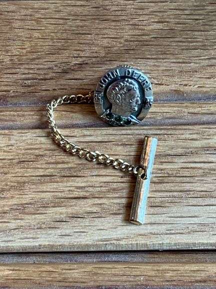 John Deere 35 Year Service Pin image