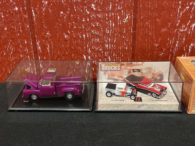 (4) Hotwheels Trucks