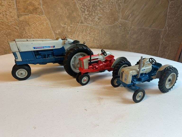 (3) 1/12 and 1/16 Ford Tractors image