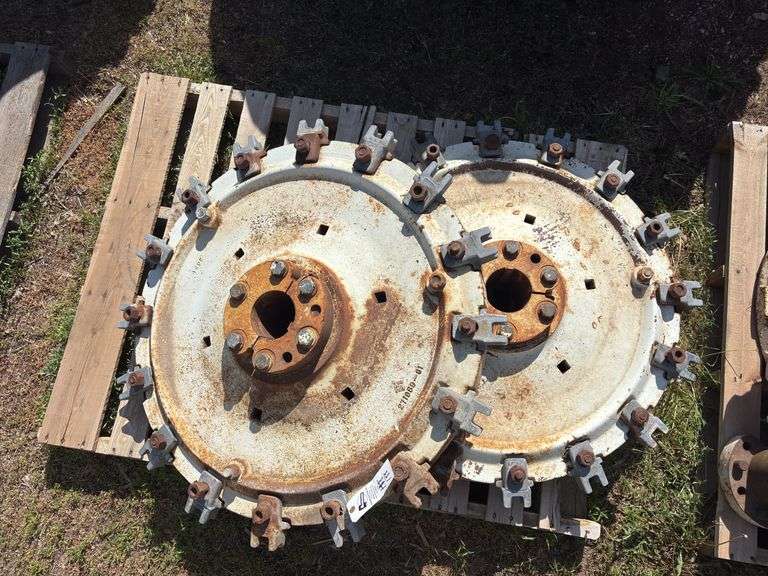 (2) 34" Cast Centers
