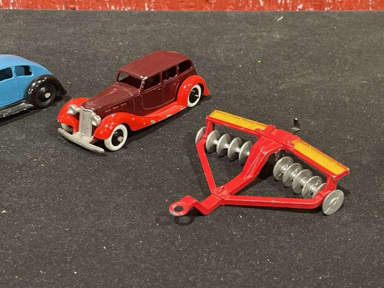 (7) Trucks, Cars, Disk
