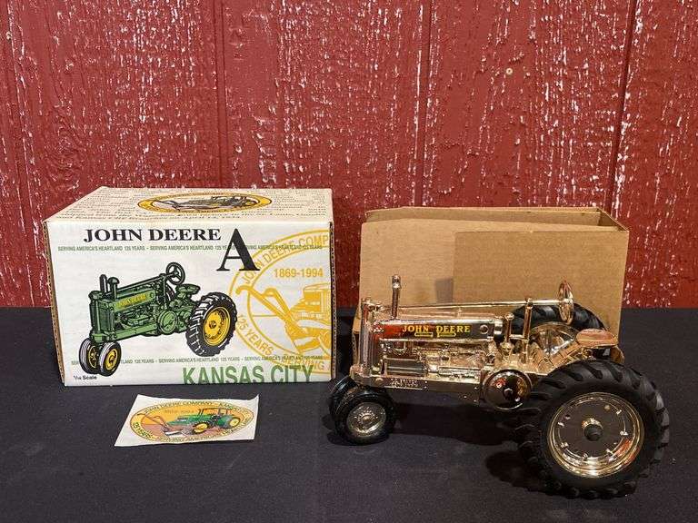 1/16 John Deere A Kansas City Gold NIB Ertl image