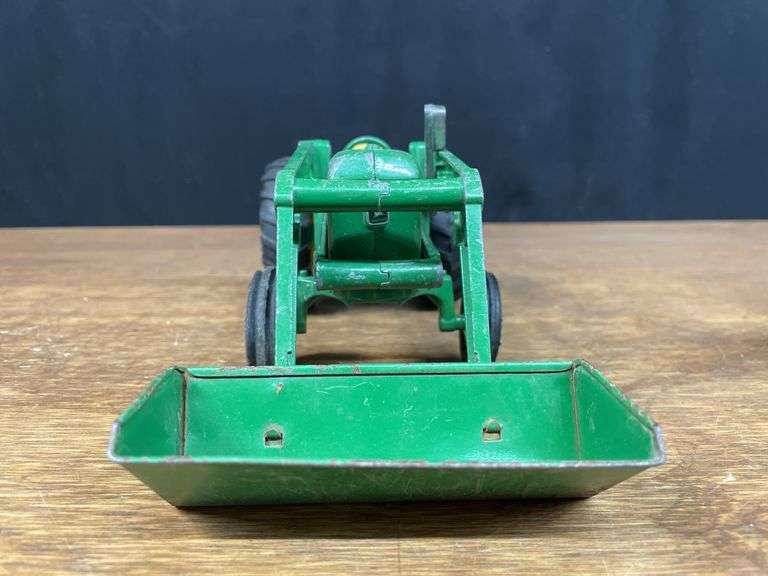 (2) 1/16 John Deere 2040 + 2640 Ertl