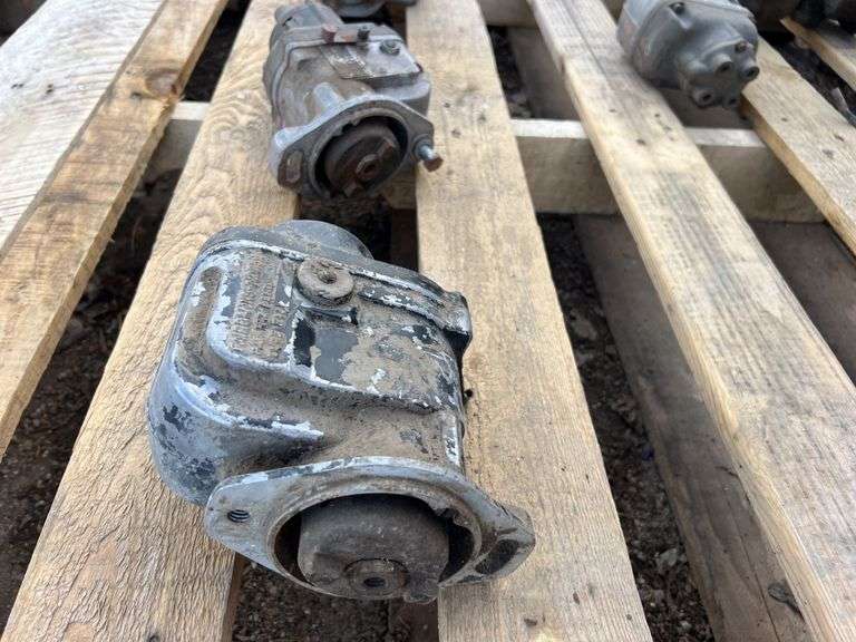 (6) Magnetos and (1) Distributor