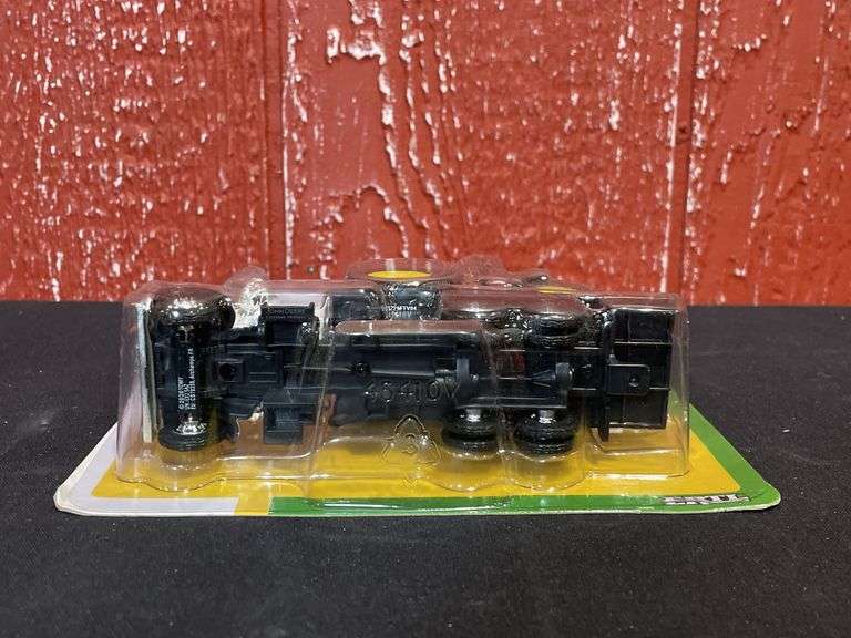 (2) 1/64 John Deere Tractor + Truck Sets NIB Ertl