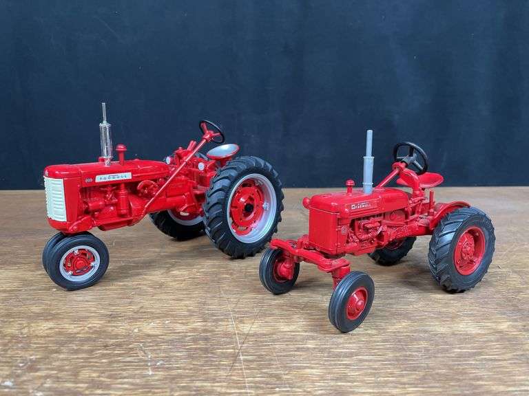 (2) 1/16 Farmall Cub + 230 Ertl image
