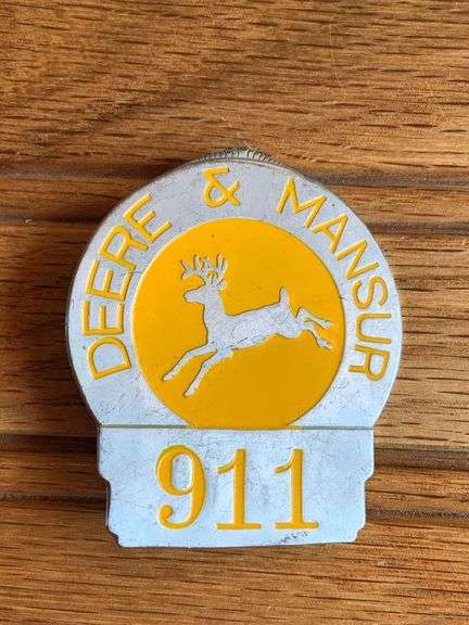 Deere & Mansur Employee Badge image