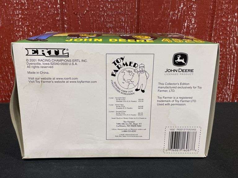 1/16 John Deere 4520 2001 NFTS NIB Ertl