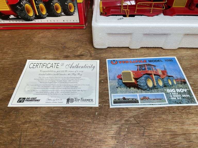 1/32 Versatile Big Roy Factory NIB DCP