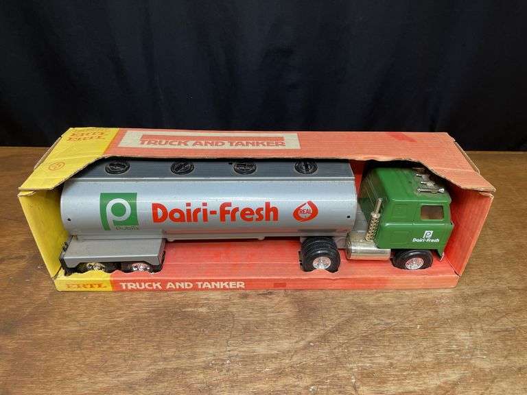 Dairi-Fresh Tanker Semi NIB Ertl