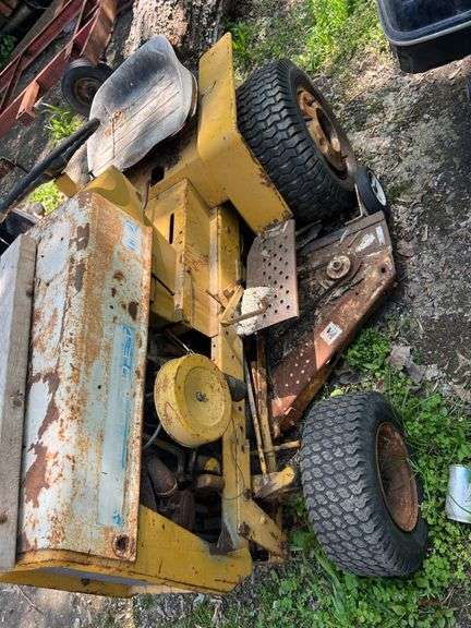 Cub Cadet Lawn Tractor