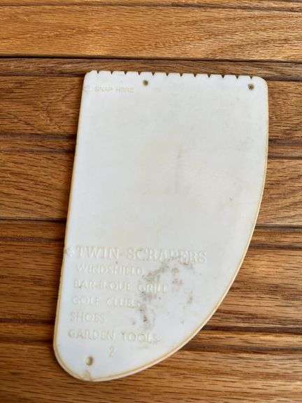 John Deere Ice Scraper