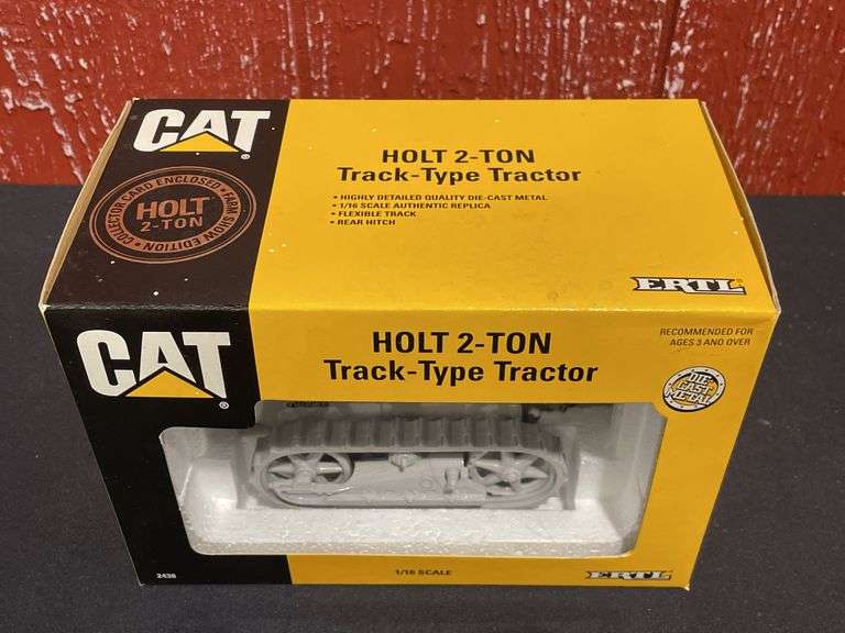 1/16 Caterpillar Holt 2-Ton Crawler NIB Ertl