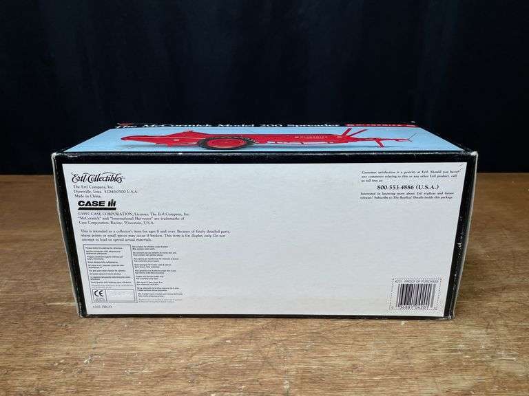 1/16 McCormick 200 Spreader Precision NIB Ertl