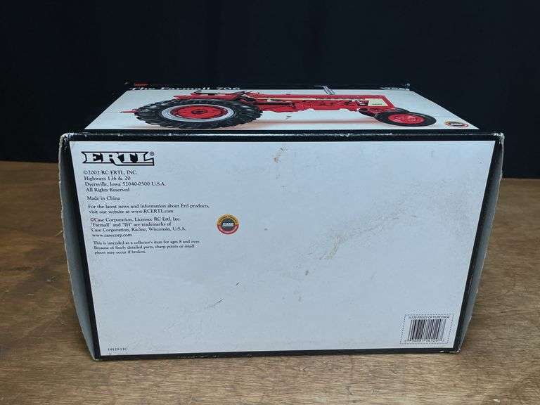 1/16 Farmall 706 Precision NIB Ertl