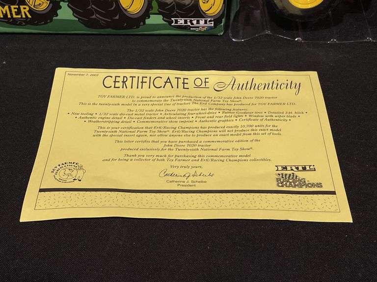 1/32 John Deere 7020 2003 NFTS NIB Ertl
