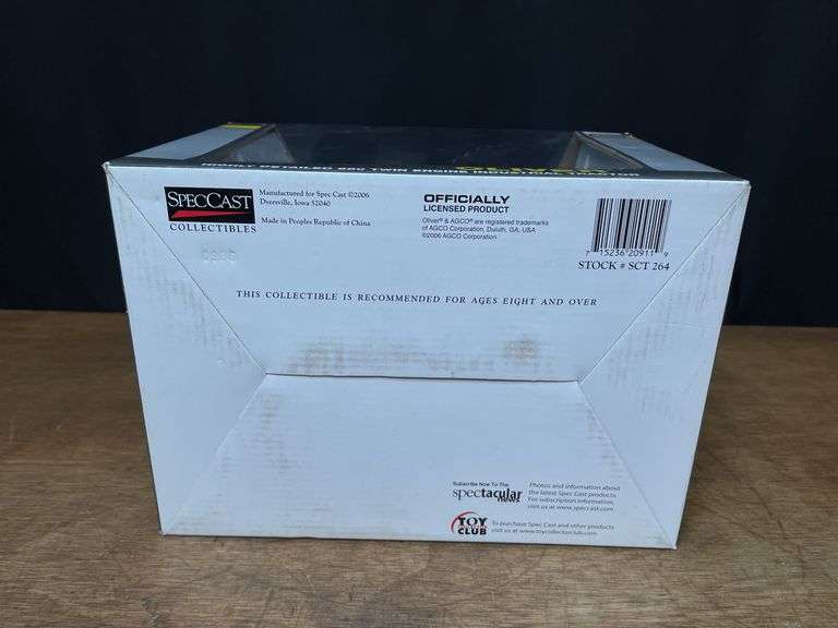 1/16 Oliver 880 Twin NIB SC