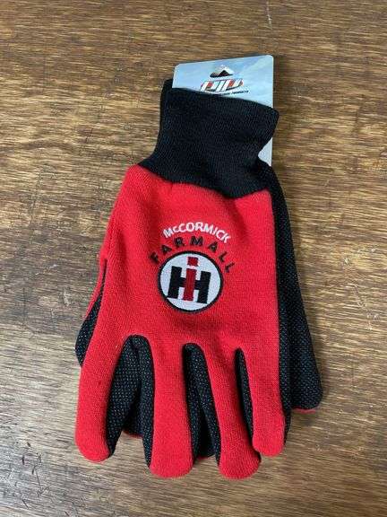 (4) IH Lot