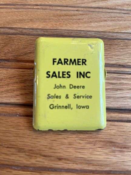 John Deere Metal Clip image