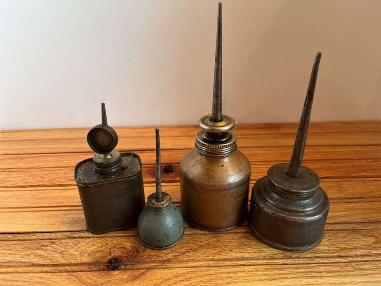 (4) Oil Cans