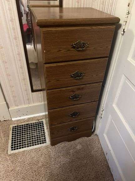 Thin Chest of Drawers