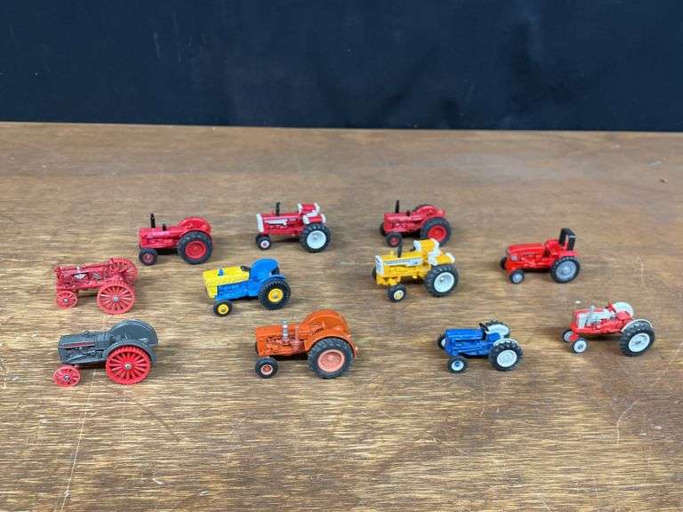 (11) 1/64 Tractors image
