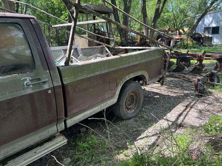 1981 Ford F-250 Custom Truck
