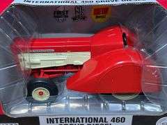 1/16 IH 460 Grove Collector NIB Ertl