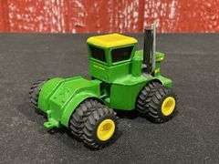 1/64 John Deere WA-17 Custom