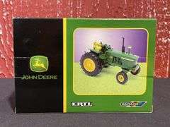 (2) 1/32 John Deere 4020 NIB Ertl