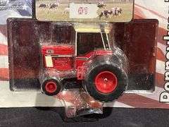 (3) 1/64 Case-IH + IH Tractors NIB Ertl