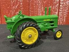 1/16 John Deere R Trumm