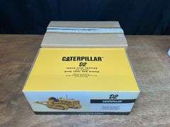 1/16 Caterpillar D2 w/Ripper NIB SC