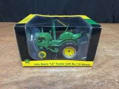 1/16 John Deere LA w/Mower NIB SC