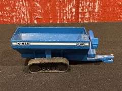 1/64 Kinze 840 Grain Cart NIB Gottman