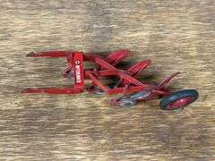 (2) 1/16 IH McCormick Fast Hitch Disk + Plow Eska