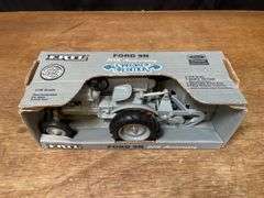 1/16 Ford 9N w/Plow 50th Anniversary NIB Ertl