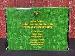 1/64 John Deere Farm Set NIB Ertl