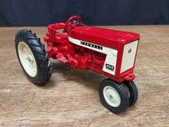 1/16 Farmall 404 Ertl