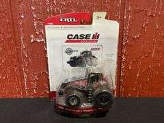 (3) 1/64 Case-IH + IH Tractors NIB Ertl