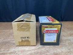 1/34 IH KB-10 Dump Truck NIB 1st Gear